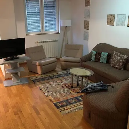 Center City Apartment Daniel
